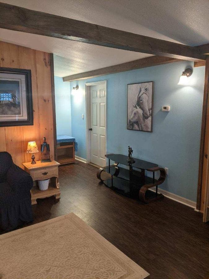 Bunkhouse Farm Stay Fort White Luaran gambar